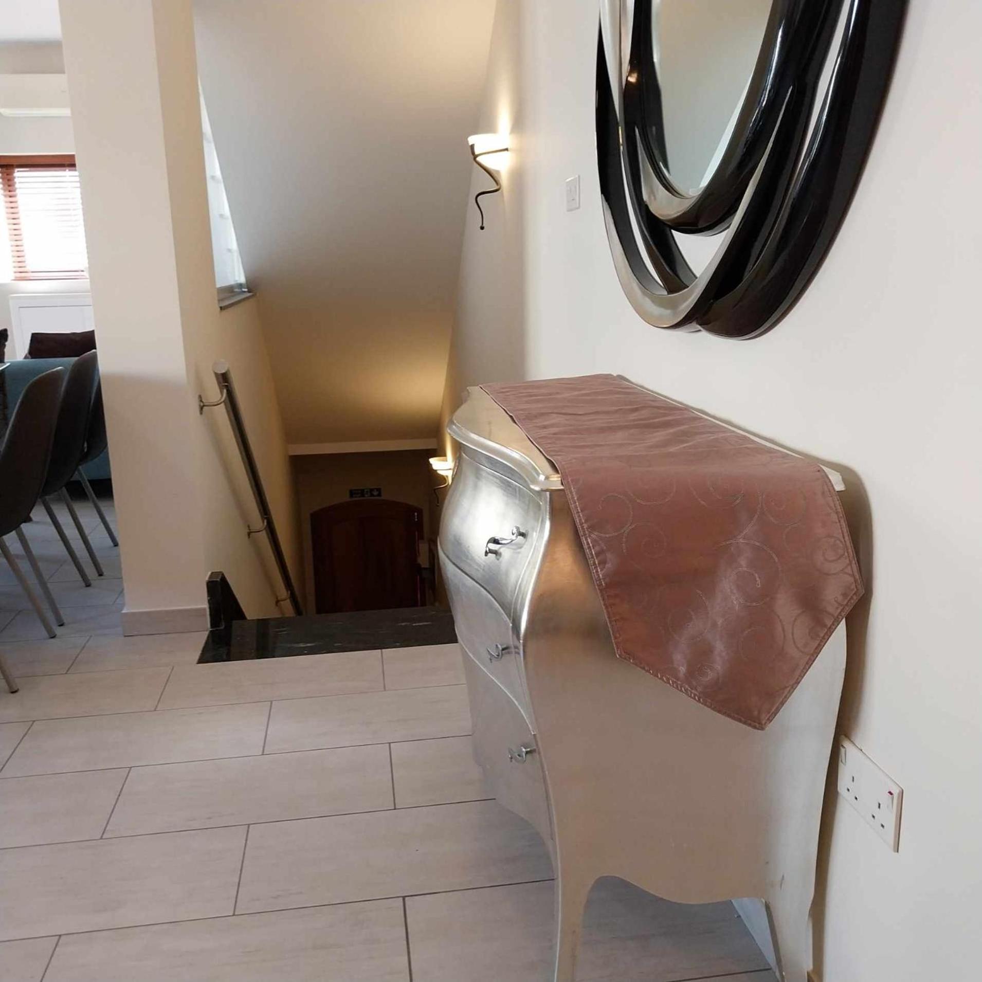 Apartment Luxury 9 Person A Walk To Paceville's Nightlife