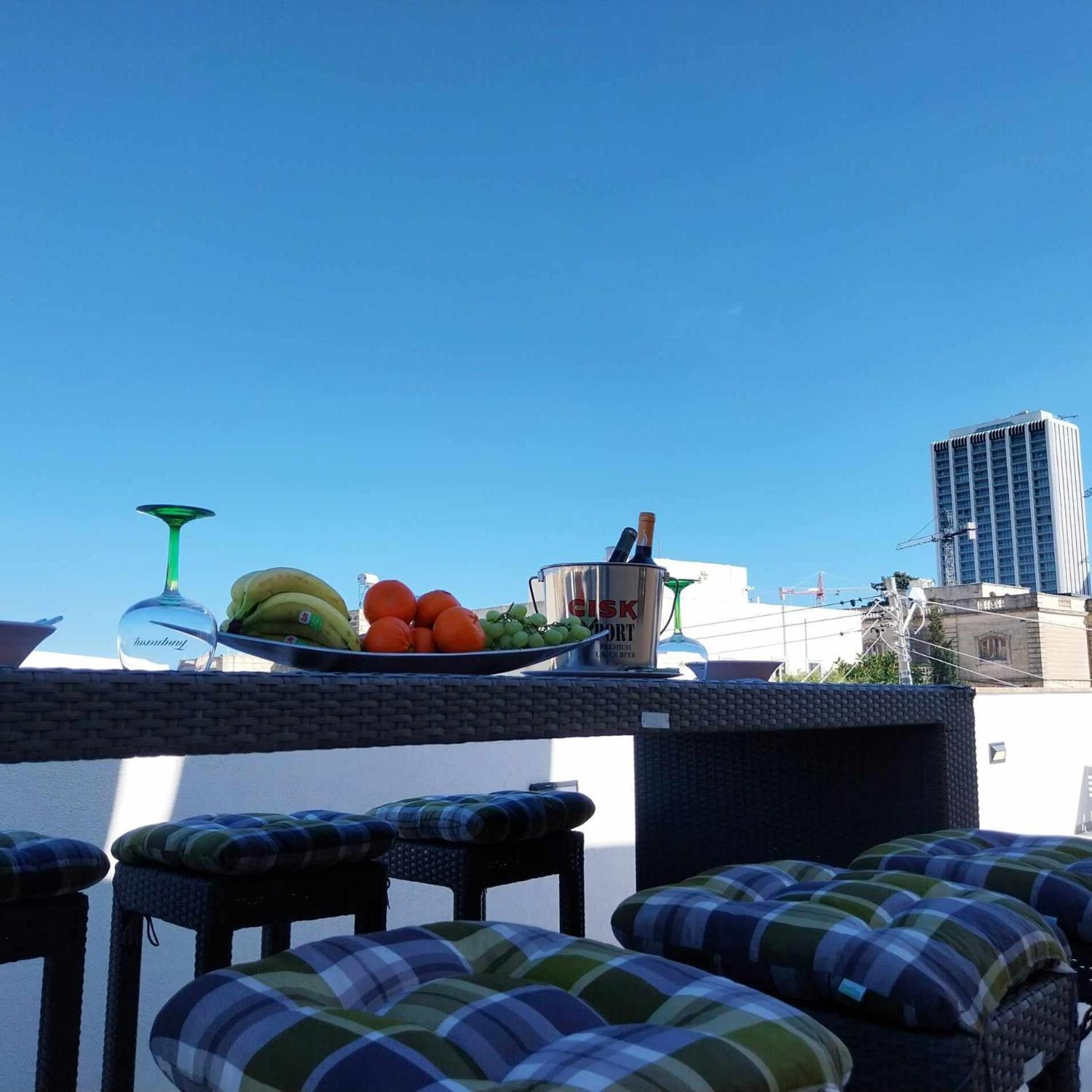 Luxury 9 Person A Walk To Paceville's Nightlife Apartment