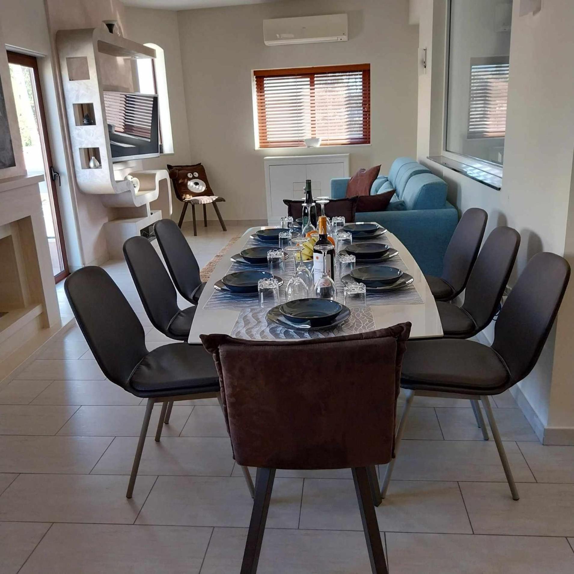 Luxury 9 Person A Walk To Paceville's Nightlife Apartment Is-Swieqi