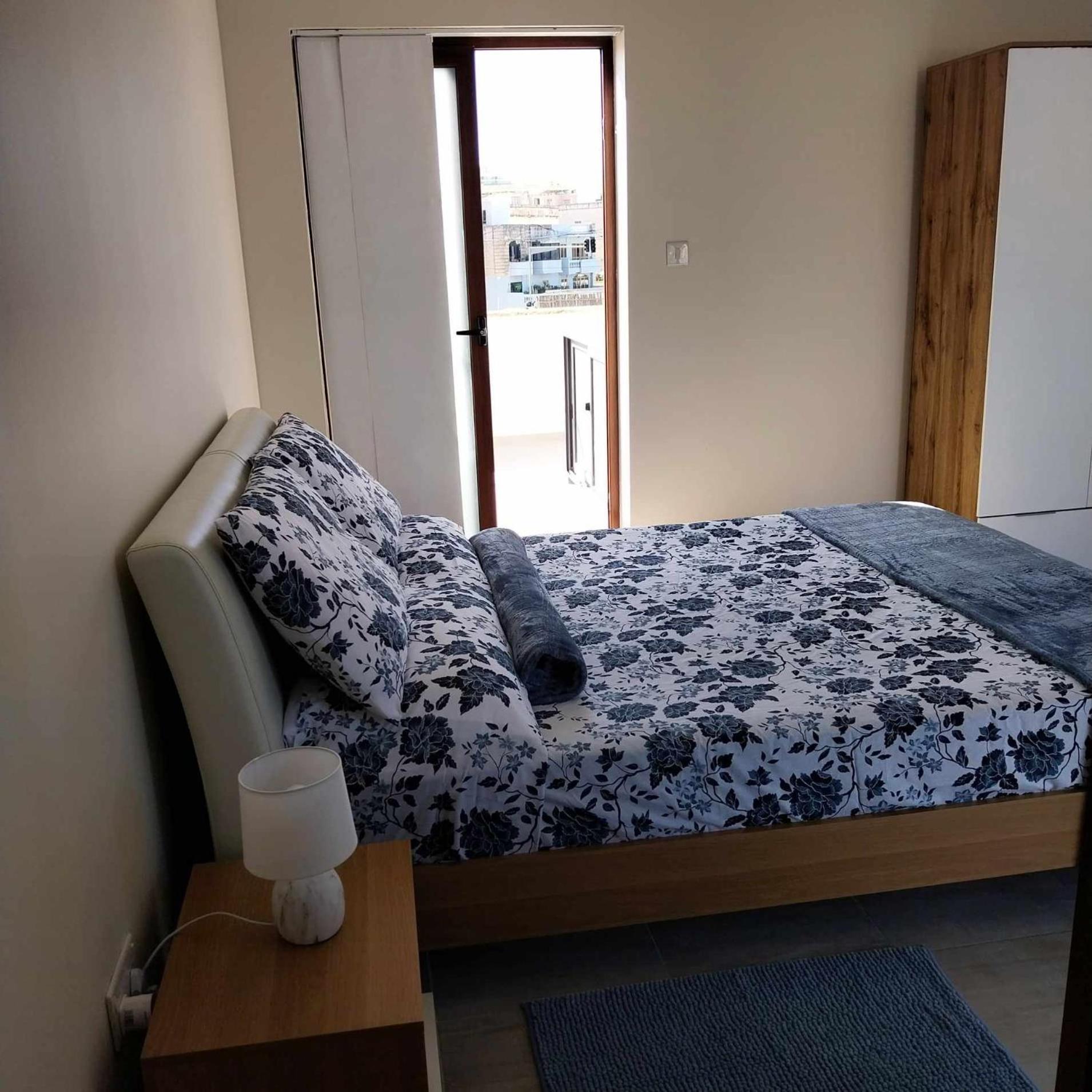 Apartment Luxury 9 Person A Walk To Paceville's Nightlife